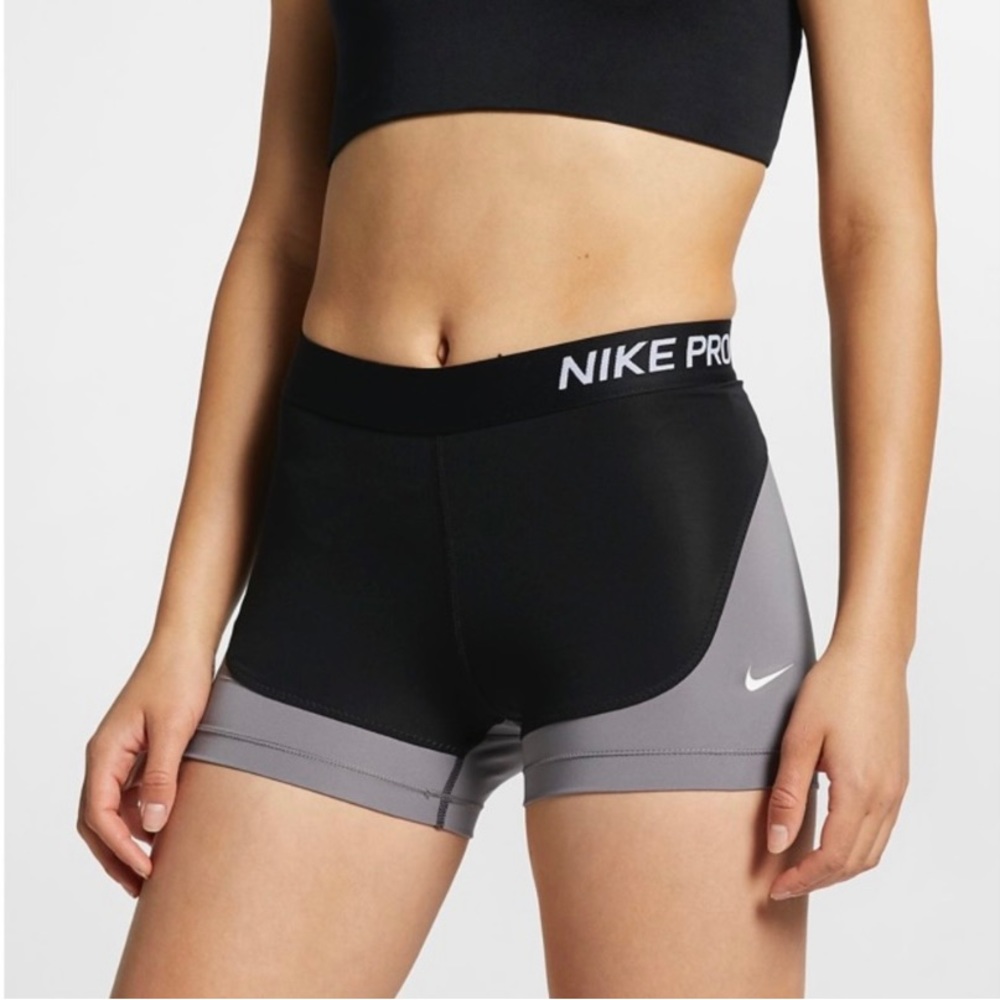 Nike pro 3” tight fit shorts size small